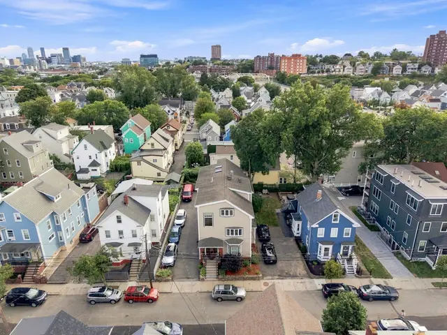 30 Everett Ave