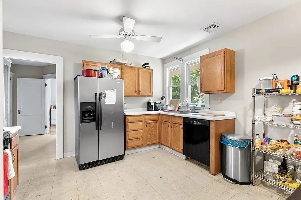 8 Murray Hill Rd #2, Malden