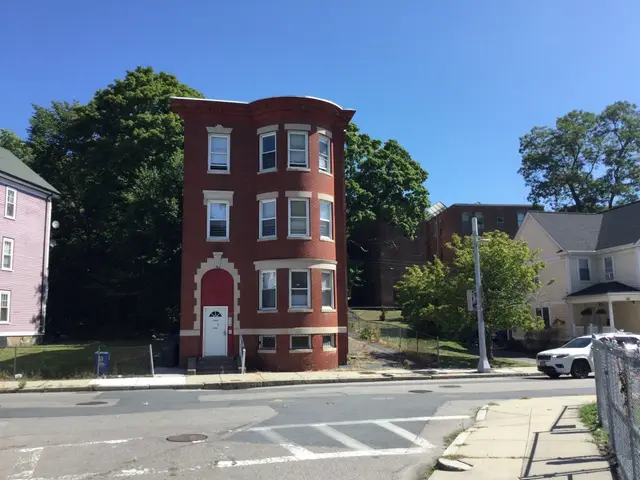 162 Howard Ave