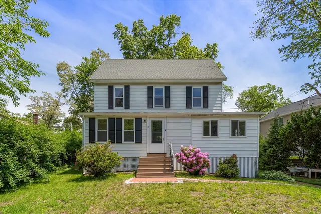 13 Highland Rd