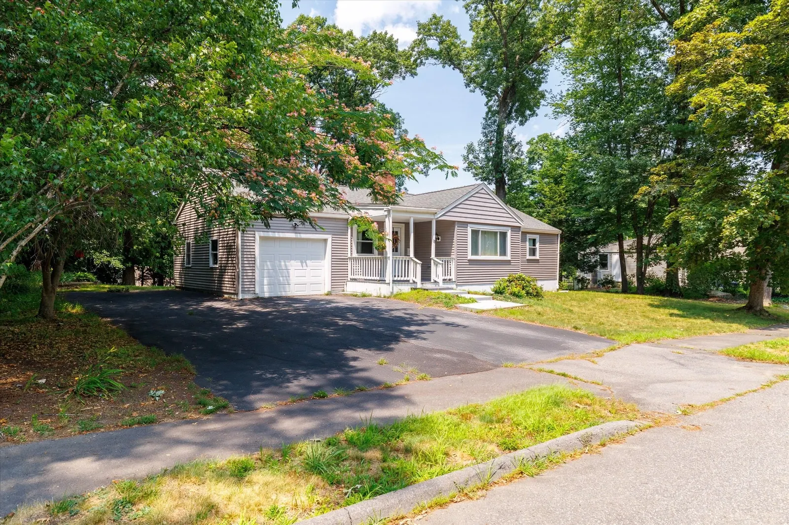 13 Curley Dr, Hudson