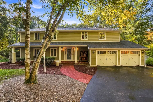 4 Stoney Brook Road