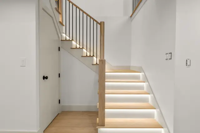 17 Princeton St #1A