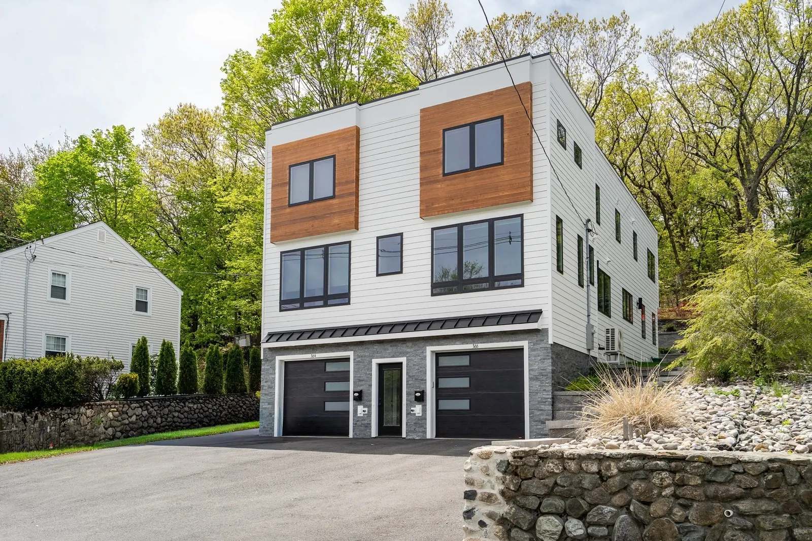 366 Massachusetts Ave #366, Lexington