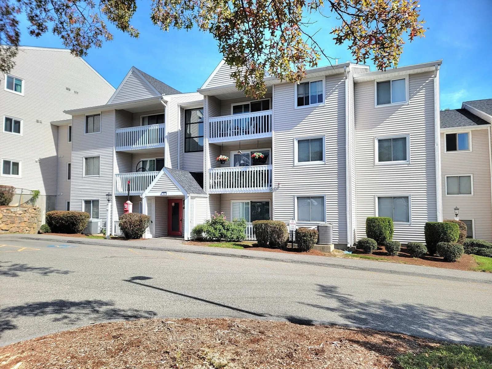 15 Bower Rd #B10, Quincy