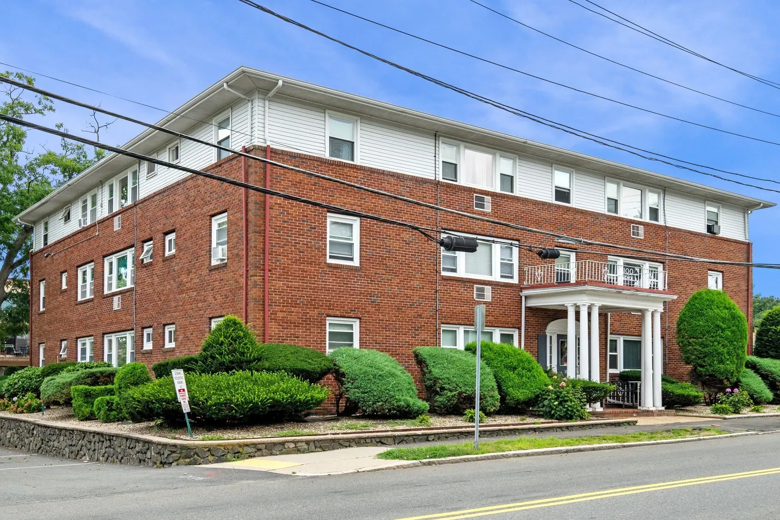 100 Magnolia Ave #22, Lynn