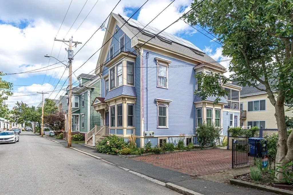 30 Boardman St #2, Salem