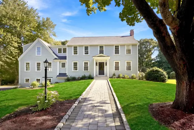 3 Hollyhock Ln.