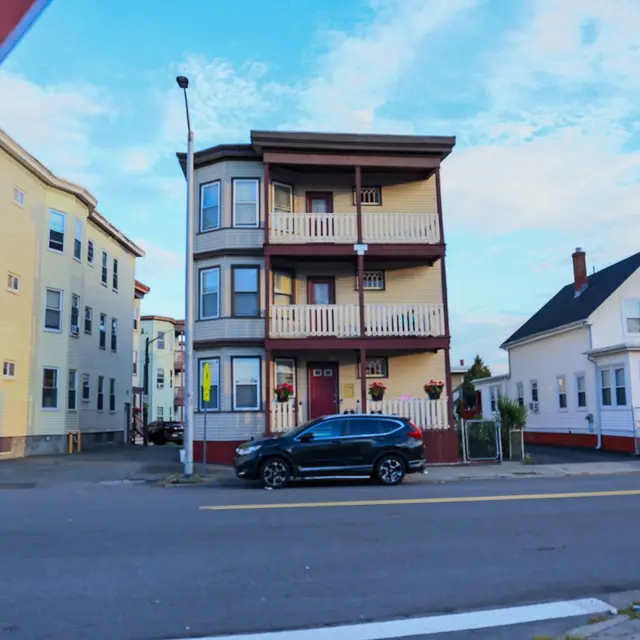 522 Summer St #3