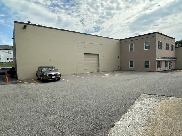 55 Maple St