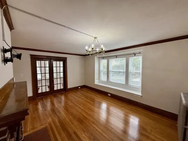 7 Flint Road #1