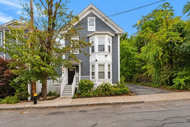 48 Alpine Street #2