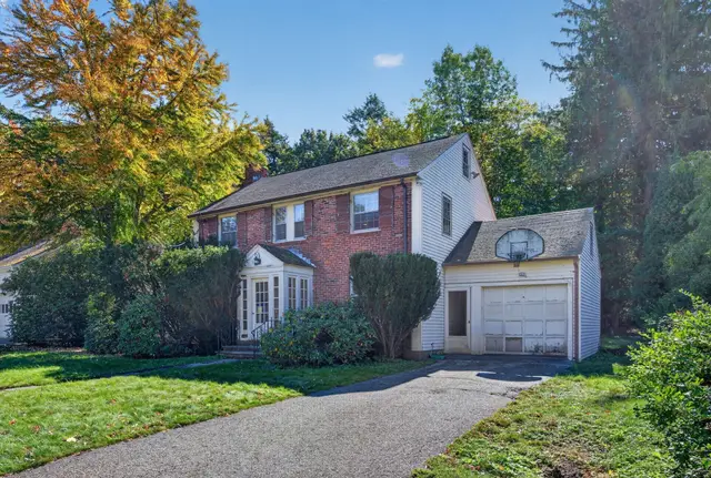 26 Fairfax St