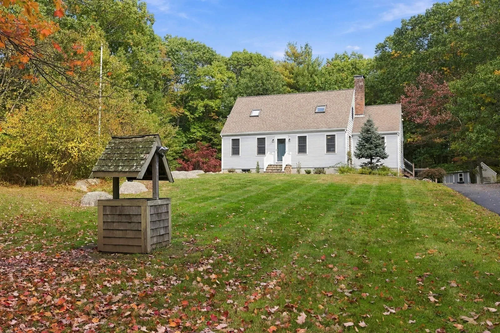 252 Leavitt St, Hingham