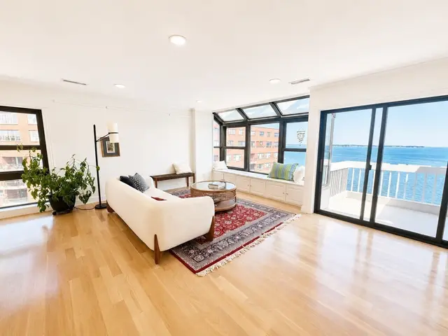 1 Seal Harbor #916