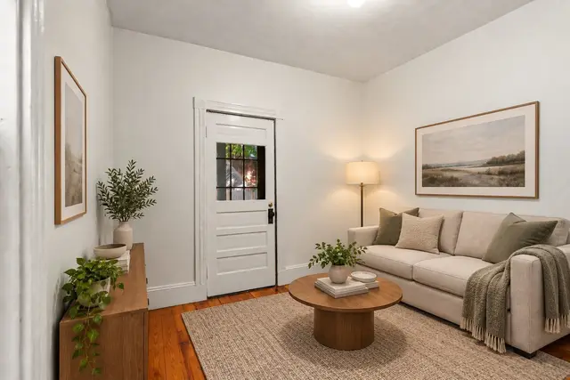 11 Howard St #1
