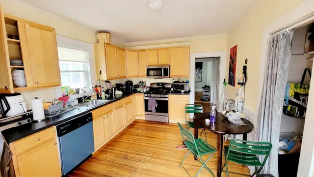 31 Leonard St #2
