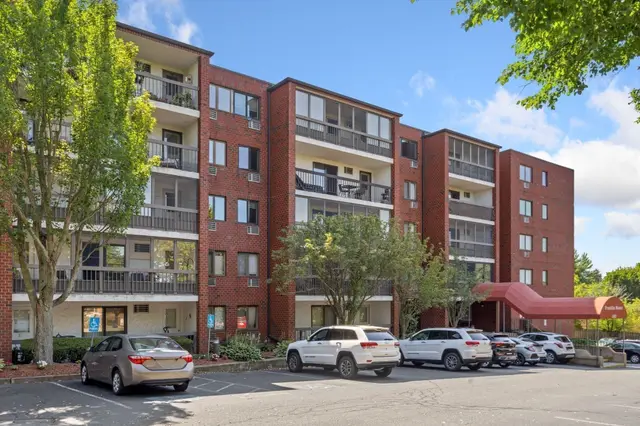 180 Green Street #411