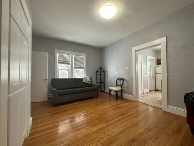 2346 Washington #1