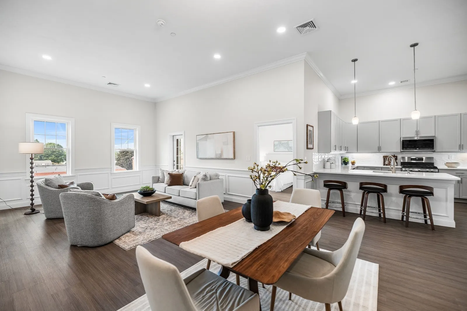 320 Middlesex Avenue #B406, Medford