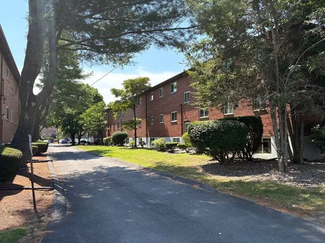 50 Bryon Road #4