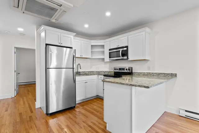 754 Huntington Ave #5