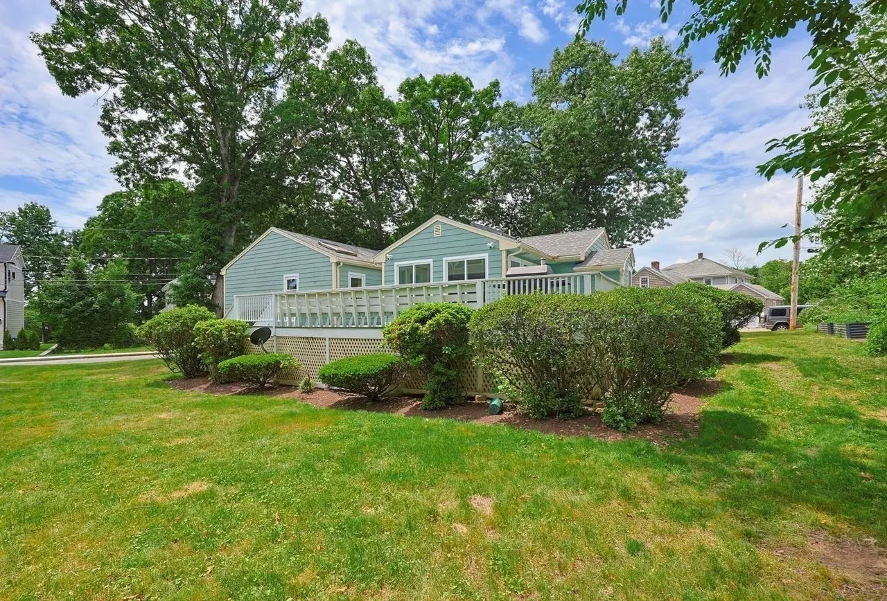 138 Tolman Street, Newton