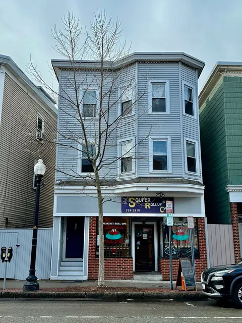 724 Cambridge St #2
