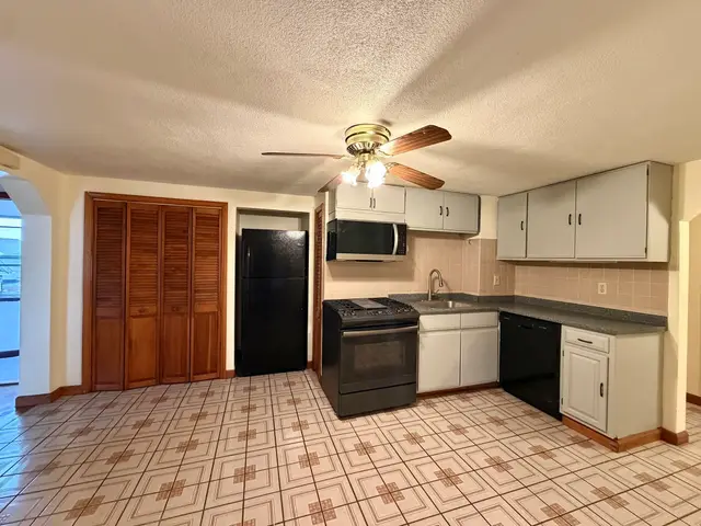 11 Jefferson St #3