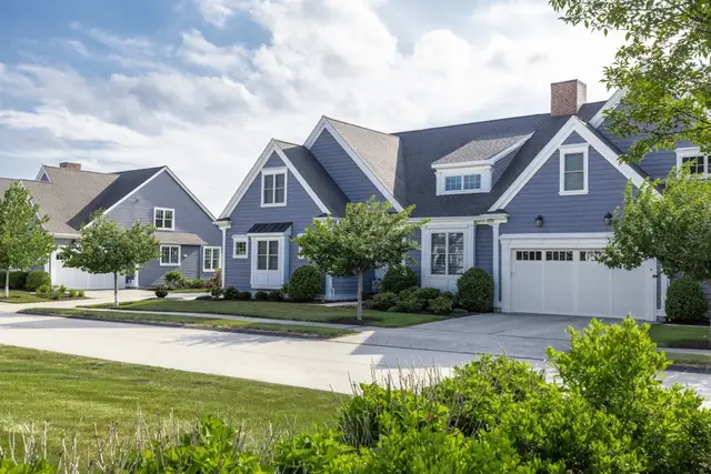 11 Tolland Way #11