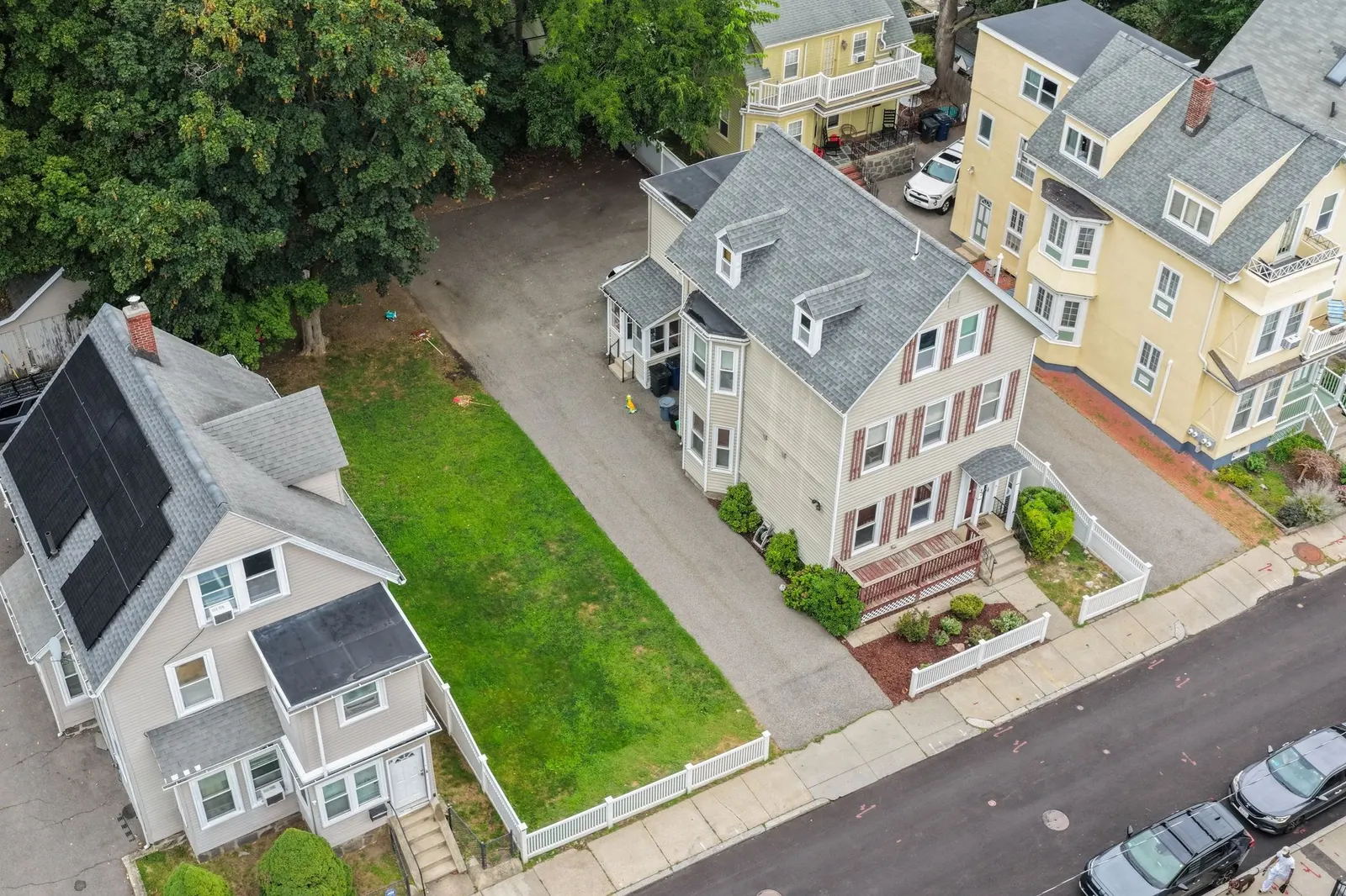 33 Cohasset St, Boston