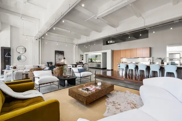 42 Chauncy Street #8A