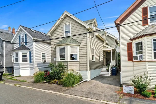 15 Beacon St