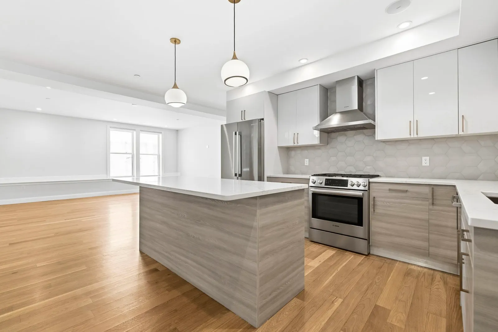 40 Westmoreland St #2, Boston