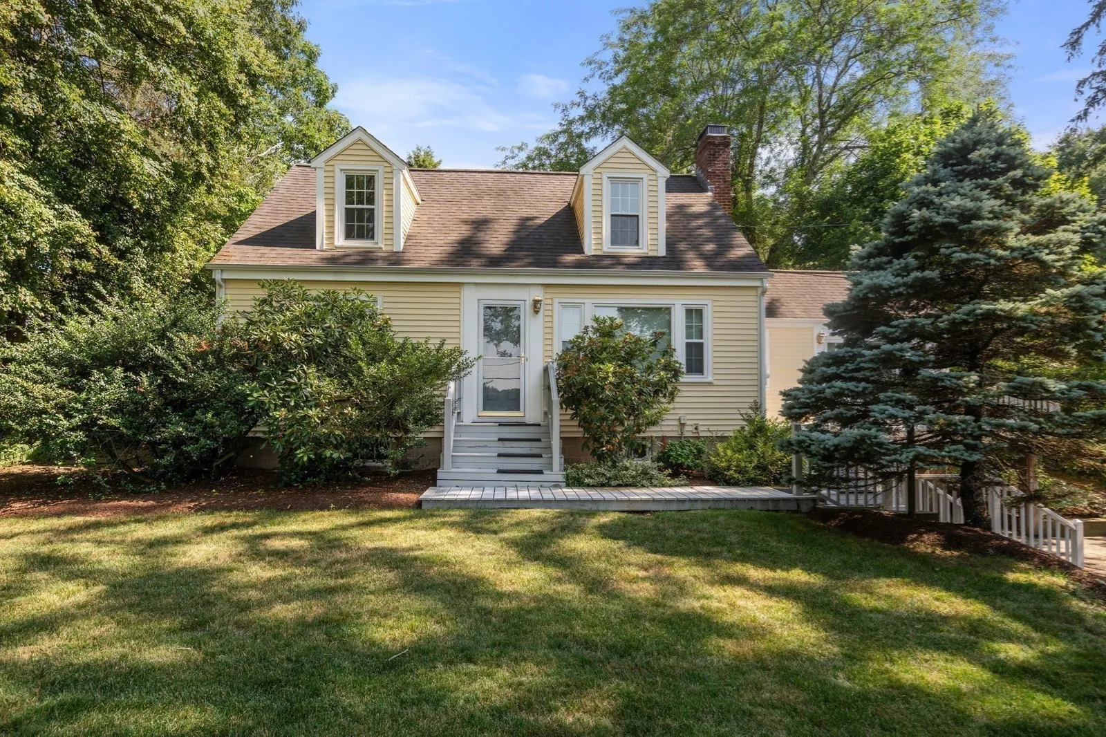 167 Glezen Ln, Wayland