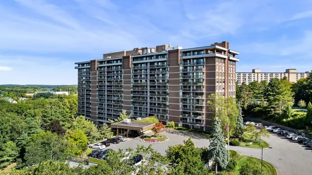 40 Village Rd #1611