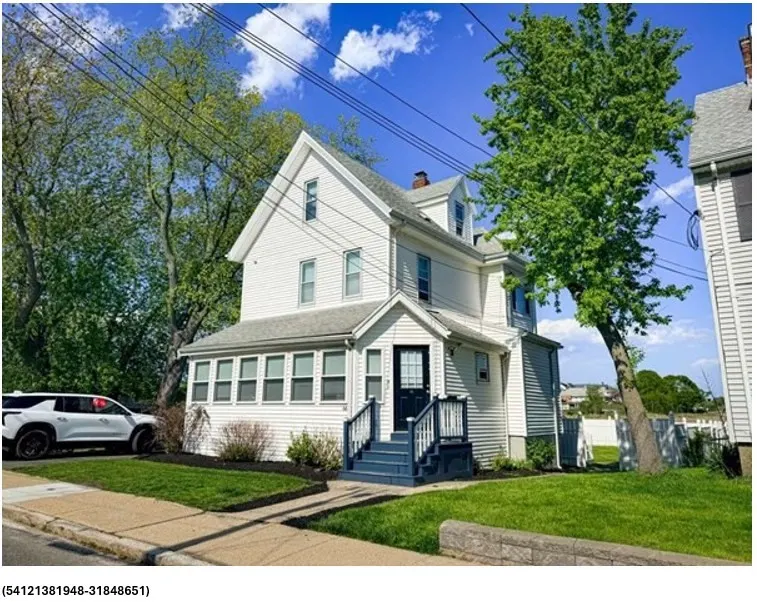 66 Sunnyside Ave, Winthrop