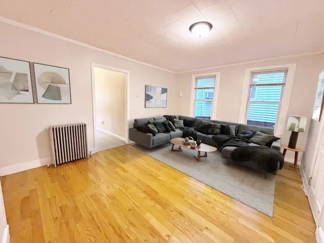 92 Webster St #1