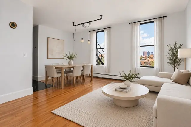 362 Commonwealth Ave. #6E