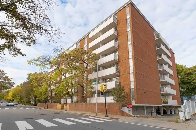 29 Concord Ave. #212