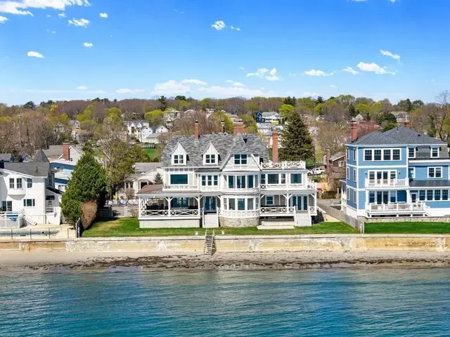 251 Puritan Road