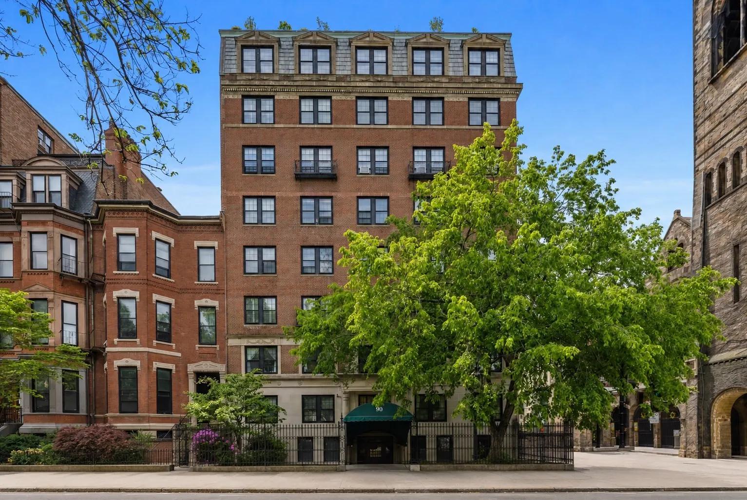 90 Commonwealth Ave #22, Boston