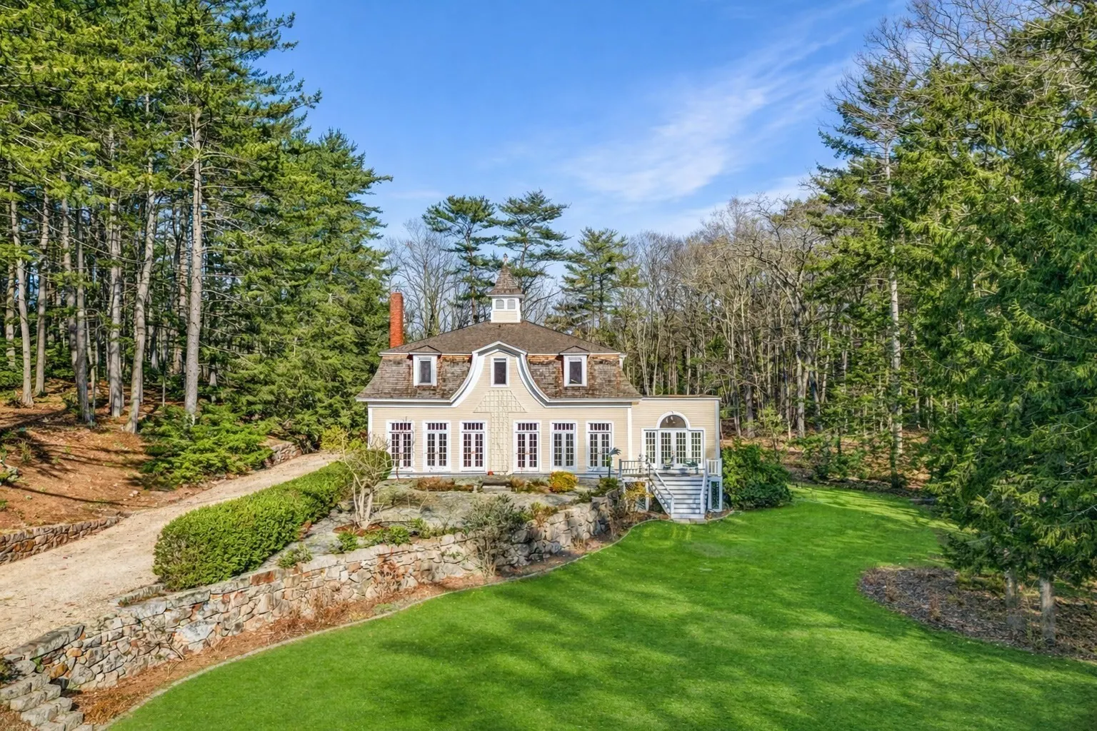 48 Paine Avenue, Beverly
