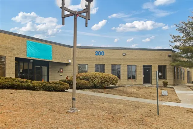 200 Corporate Pl #5C