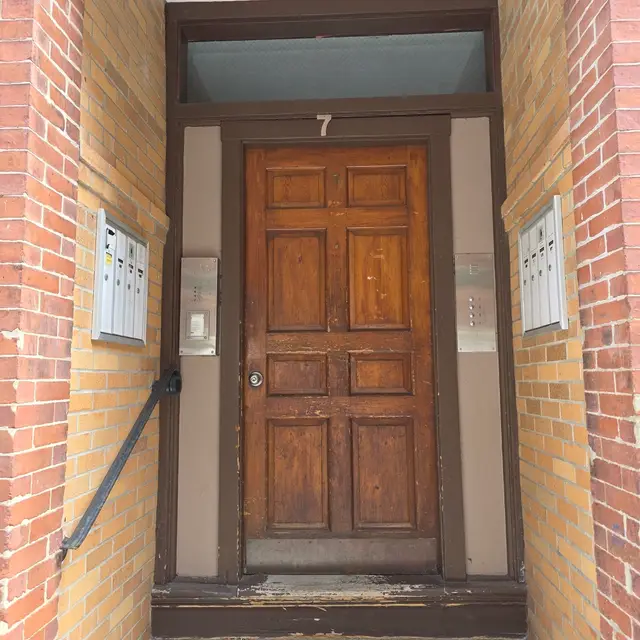 7 Margaret St #46
