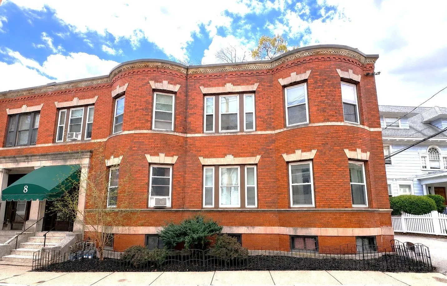 8 Colliston Rd, Boston