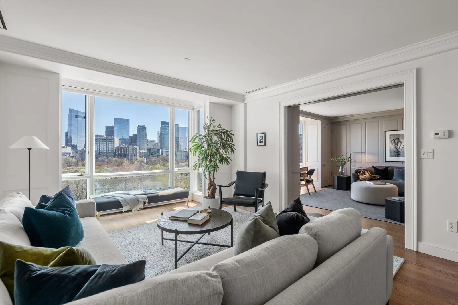 2 Commonwealth Ave #12B, Boston