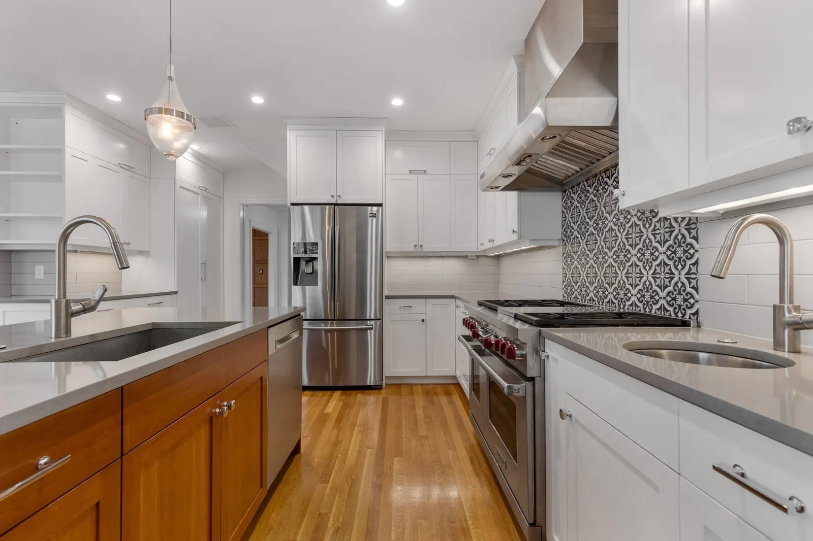 191 Davis Avenue, Brookline