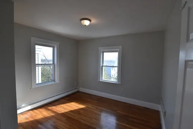 50 Lyon Street #4