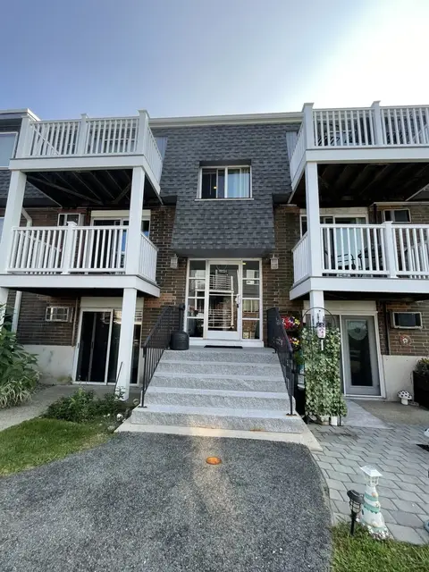 145 Essex Ave #308